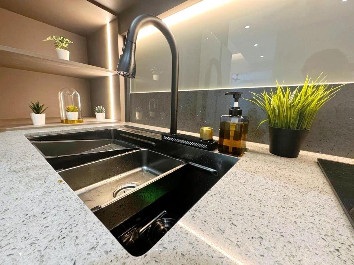 Jpp L Luxury Private Ktv Theme Private Pool Switch Hot Boiler Bbq Mahjong Machine Sleeps 26 5min To Austin Vila