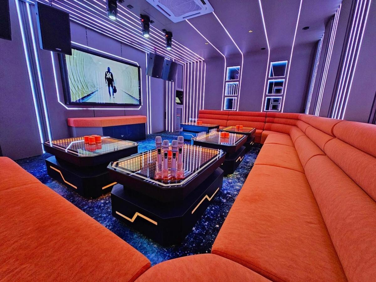 Jpp L Luxury Private Ktv Theme Private Pool Switch Hot Boiler Bbq Mahjong Machine Sleeps 26 5min To Austin